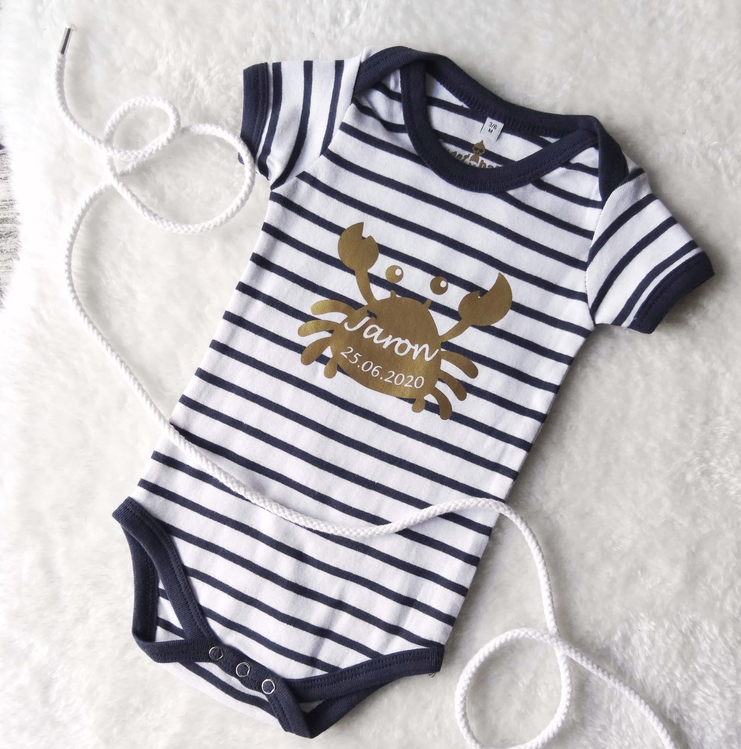 Babybodys zur Geburt