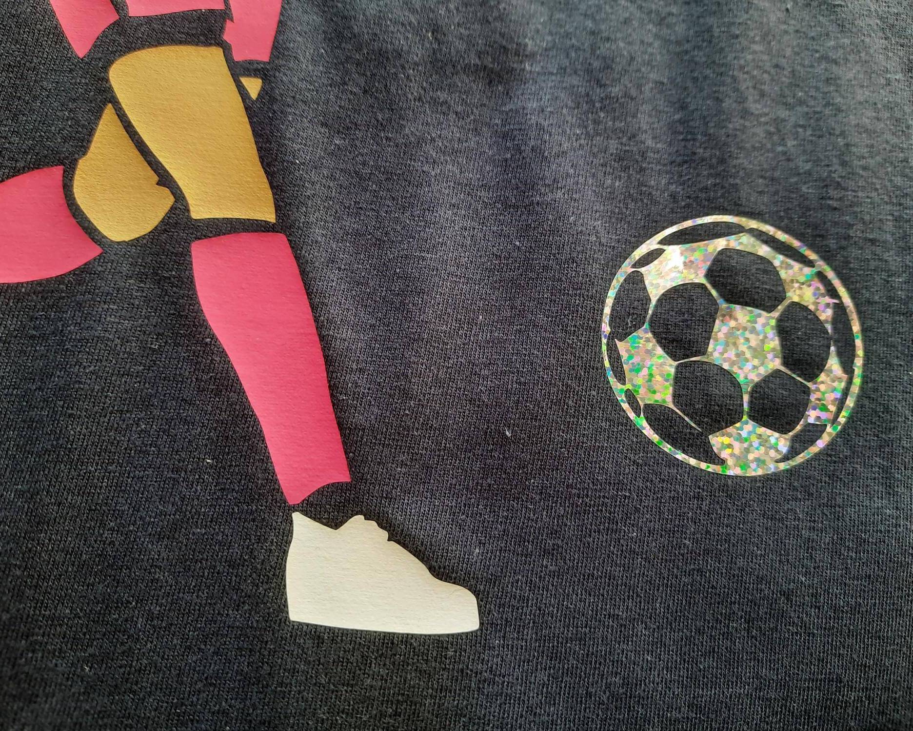 Detail Geburtstagsshirt Fußball mit holographischem Ball