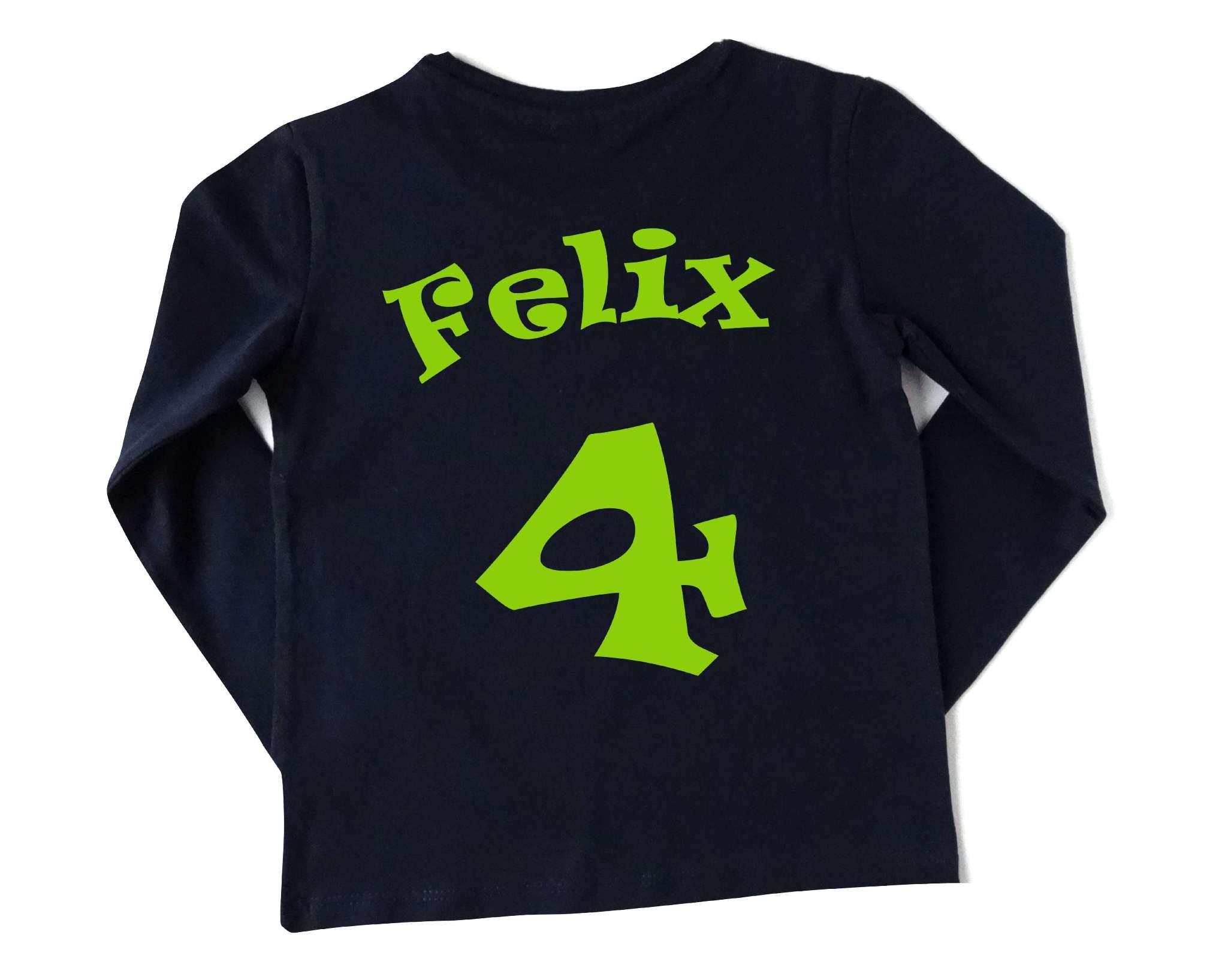 navi Geburtstagsshirt Trikot mit Name und Zahl in hellgrün und langen Ärmeln