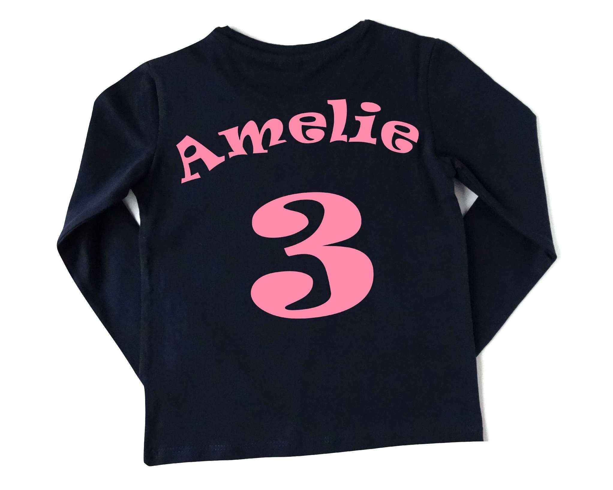 Rückseite navi Geburtstagsshirt Trikot mit Name und Zahl in rosa und langen Ärmeln