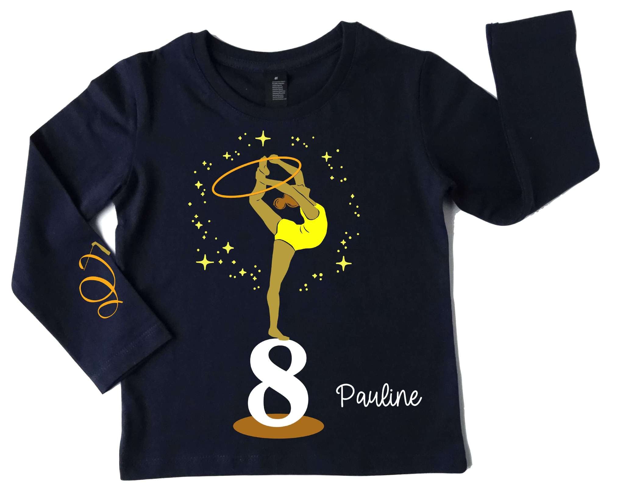 Kinder Geburtstagsshirt in french navi und langen Ärmeln, bedruckt mit Turnerin in gelbem Body, mit Name und Zahl