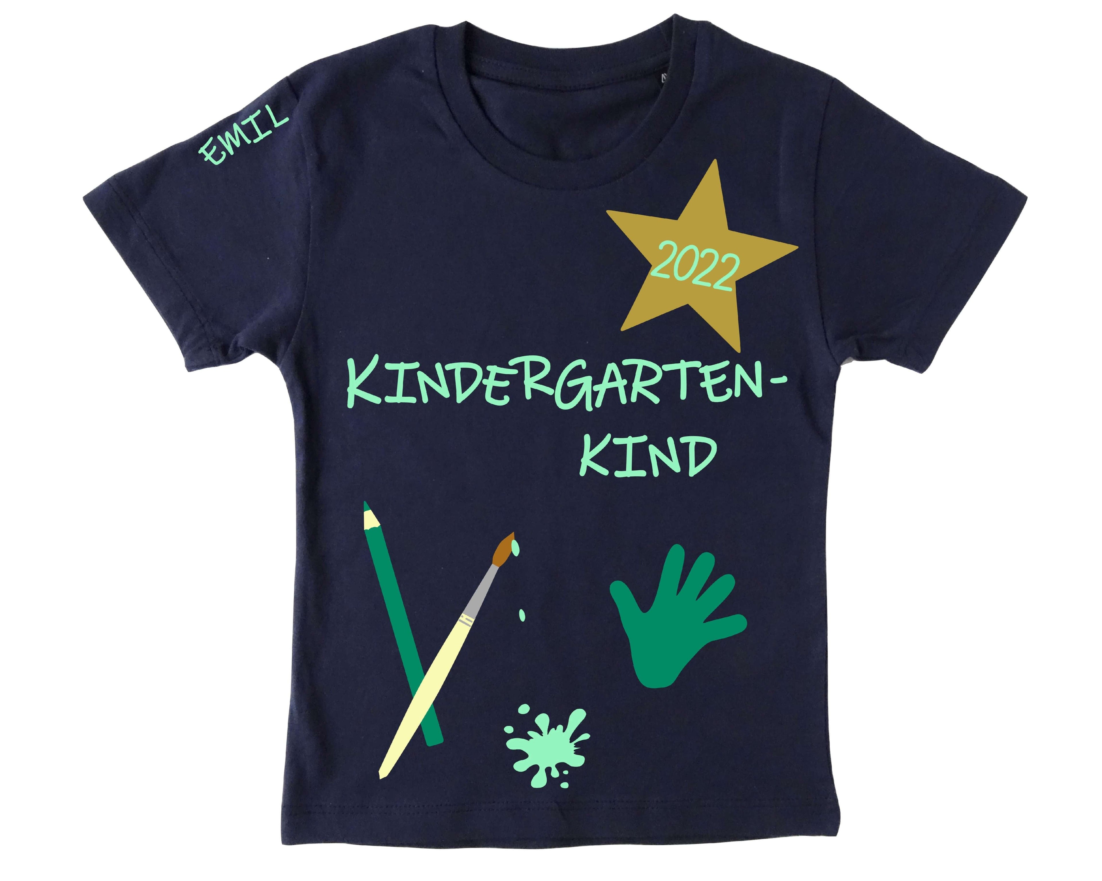 navi Kindergartenshirt Kindergartenkind mit Name und Jahreszahl für KITA-Anfang, kurze Ärmel und mint farbener Aufdruck
