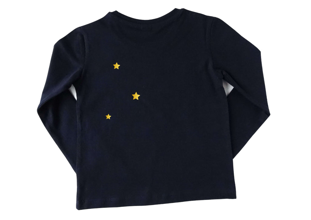 Rückseite Weihnachtsshirt Wichtel mit goldenen Sternen